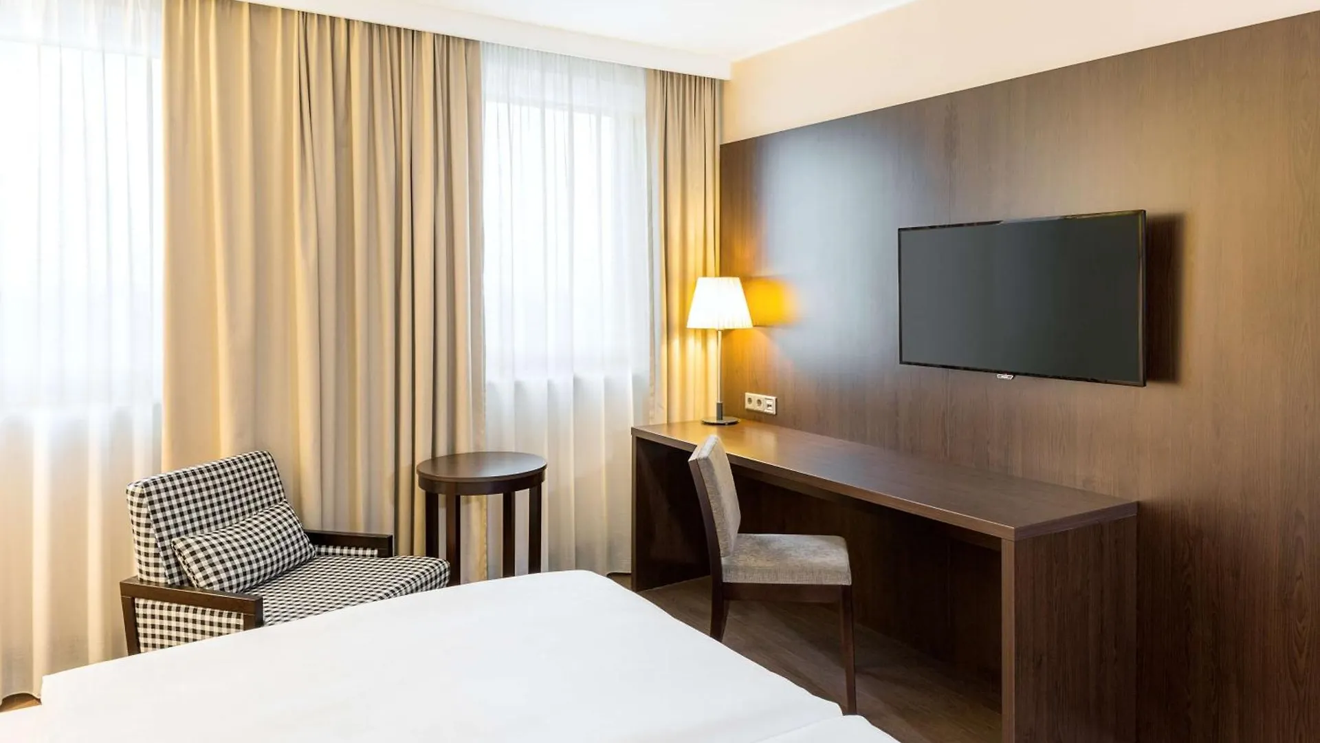 Nh Danube City Viena Áustria