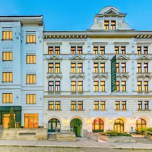 Josefshof Am Rathaus Отель