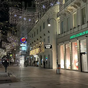Daire Opera 1, Viyana