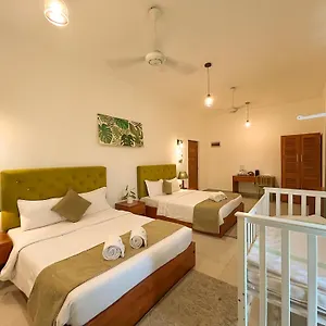 https://j-leaf-hotel-by-blue-bird.kandyhotelsnow.com