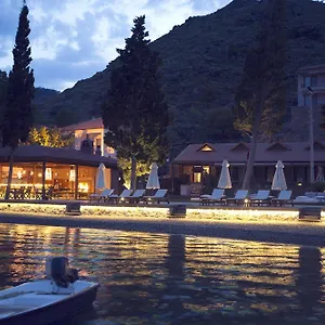 https://vira-demir-boutique-hotel-beach.aegeanhotels.net