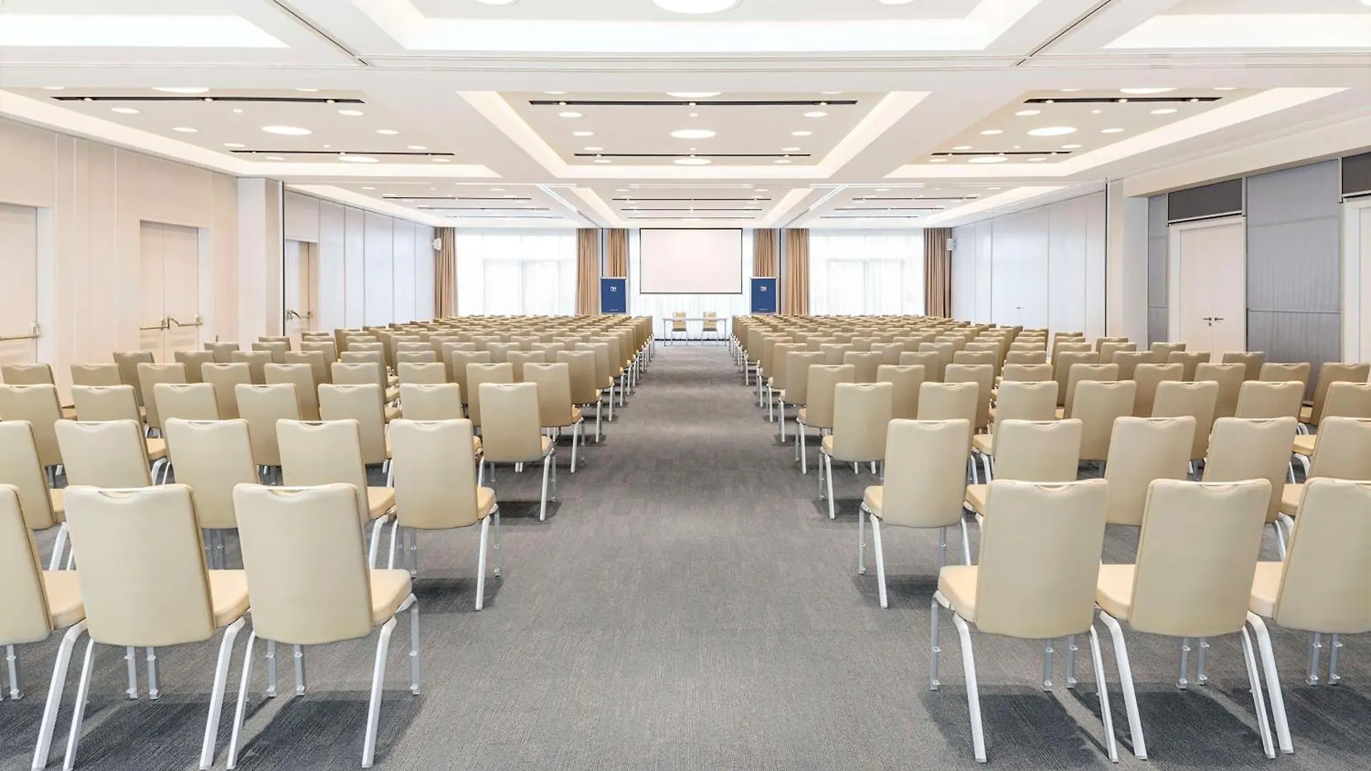 מלון וינה Nh Danube City