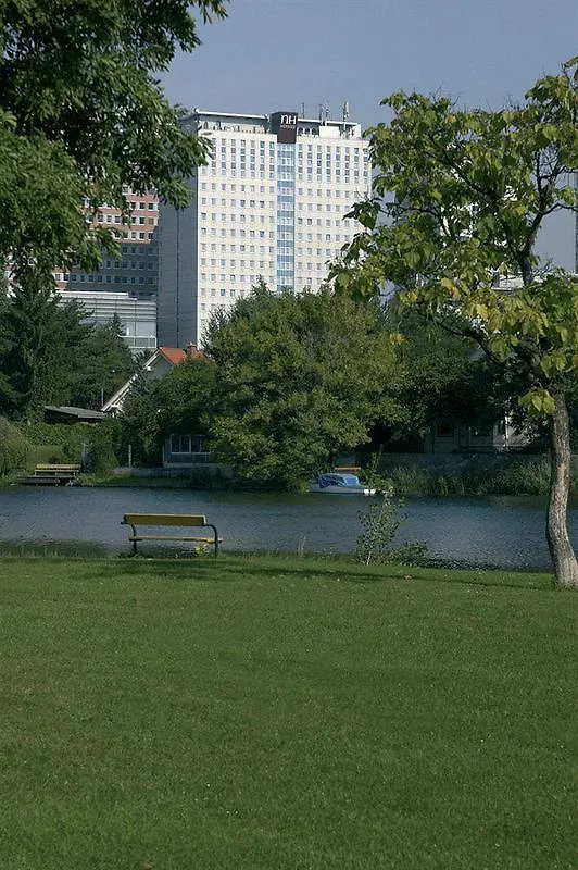 וינה Nh Danube City