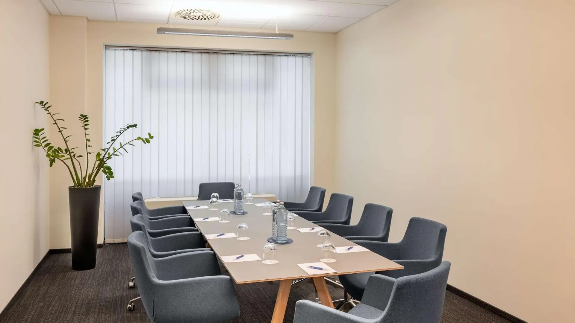 Hotel Nh Danube City Viena