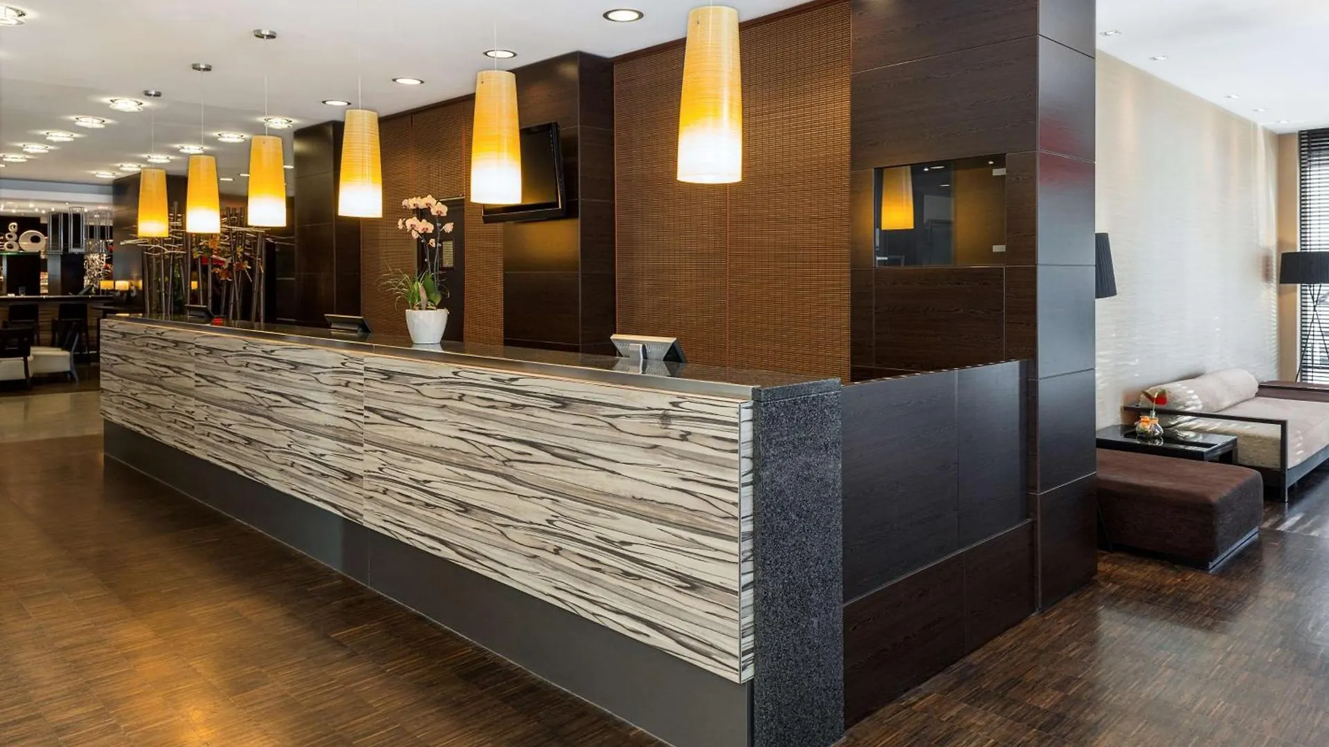 **** Hotel Nh Danube City Viena Austria