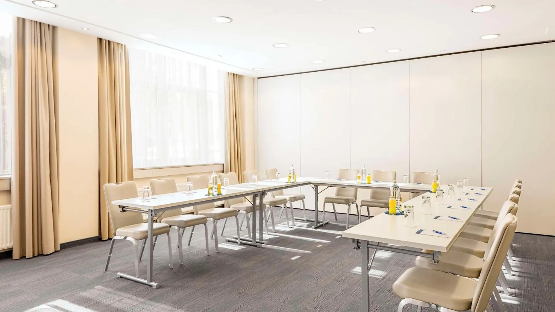 Hotel Nh Danube City Viena