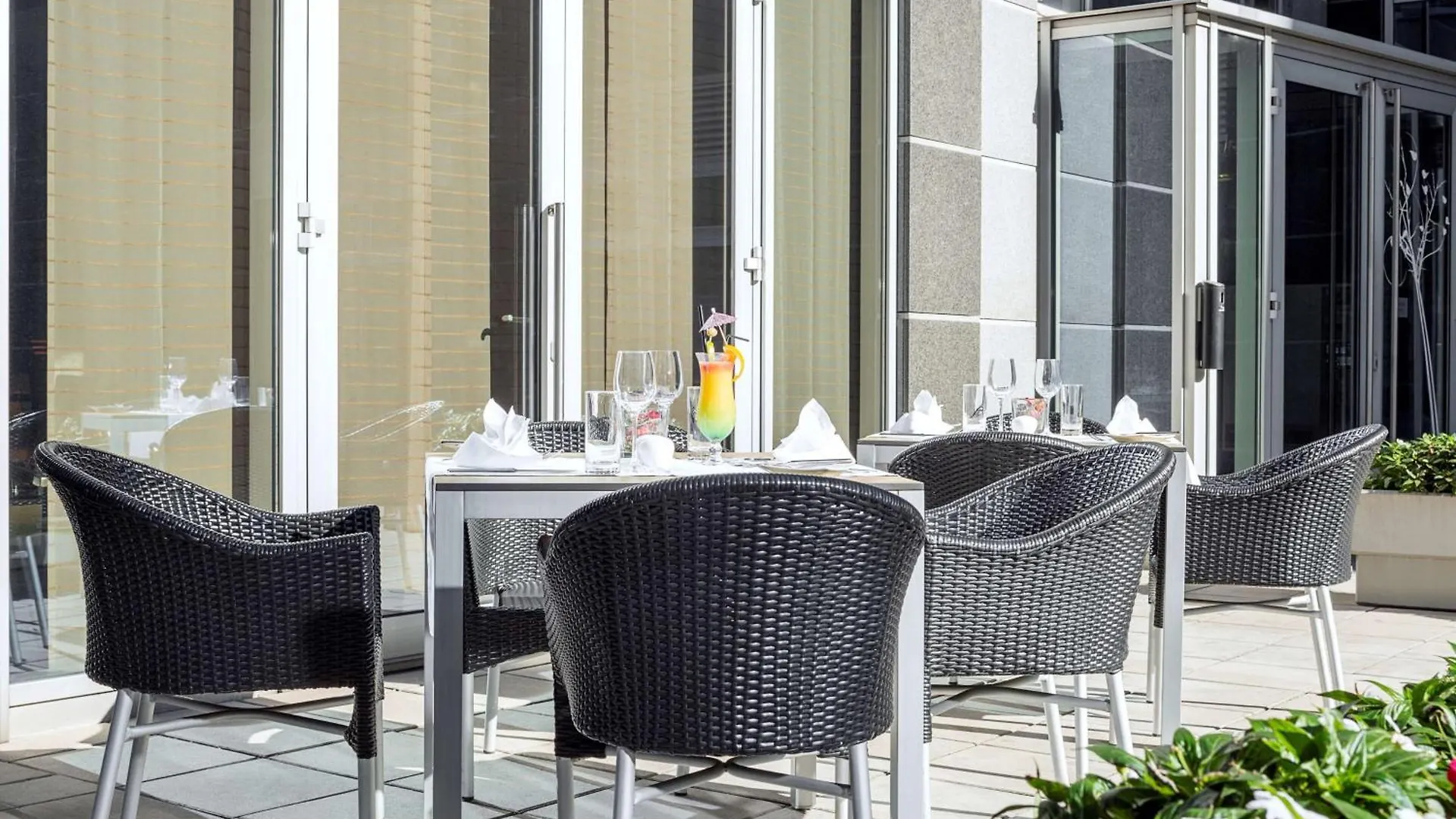 Nh Danube City Viena Hotel