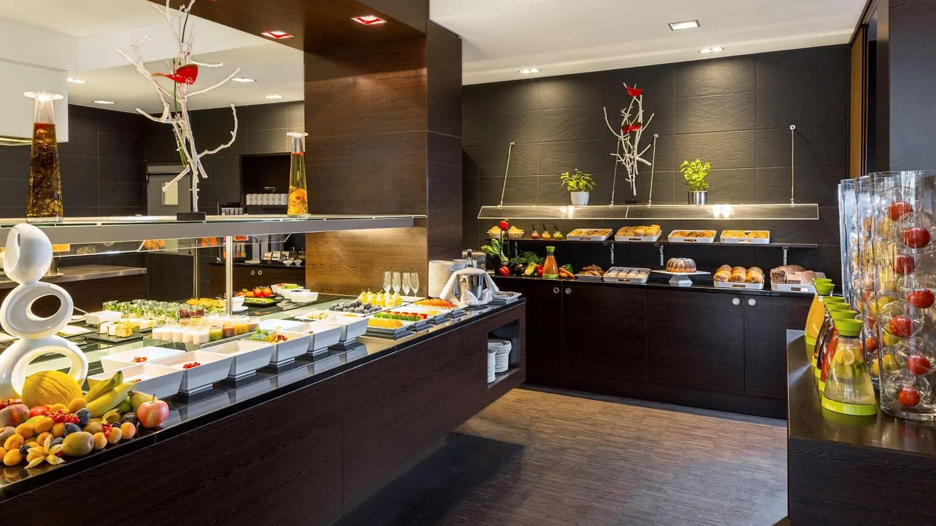 **** Hotel Nh Danube City Viena Austria
