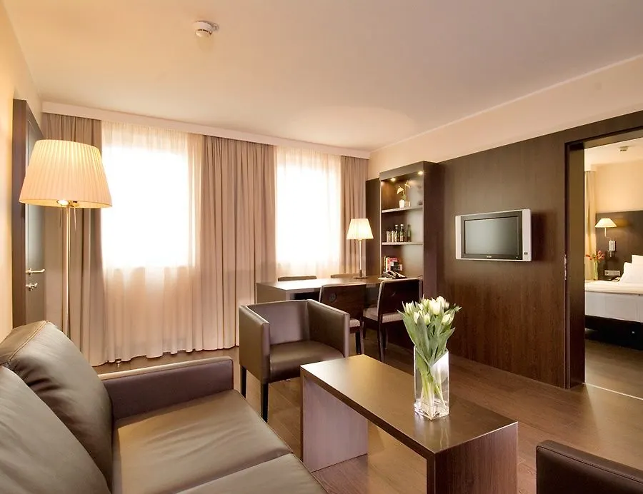 Hotel Nh Danube City Viena