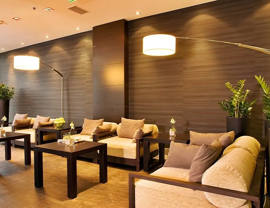 **** Hotel Nh Danube City Viena Austria