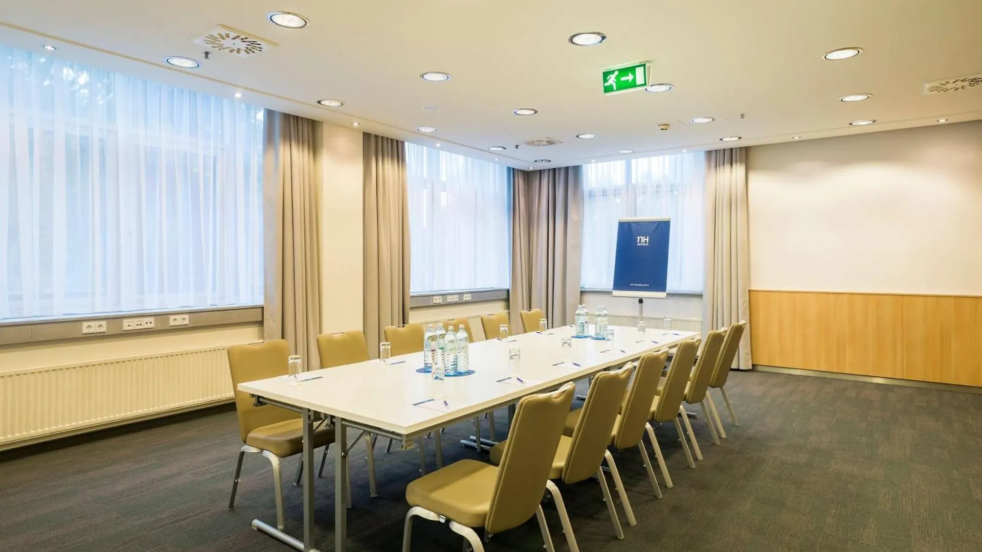 **** Hotel Nh Danube City Vienna Austria