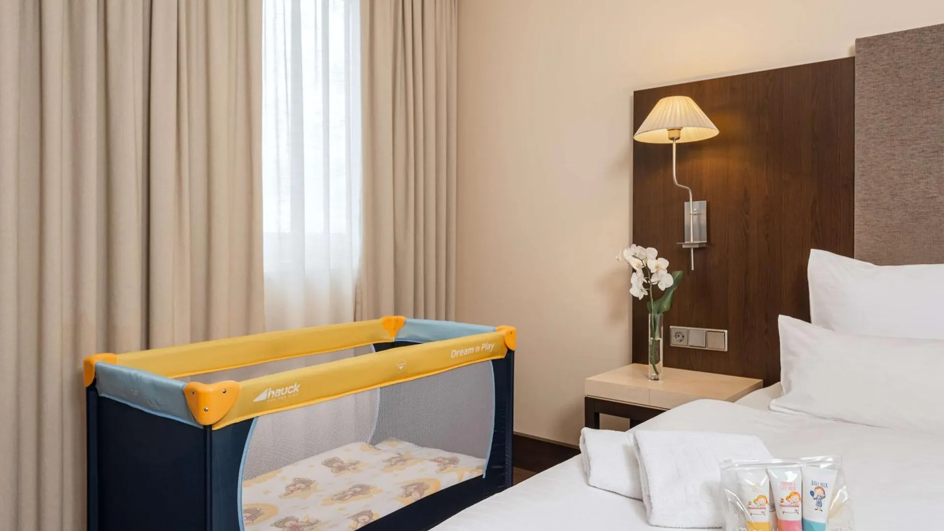 Hotel Nh Danube City Vienna