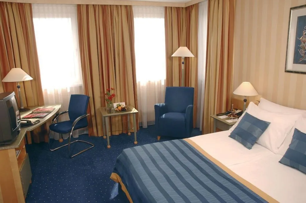 Hotel Nh Danube City Viena